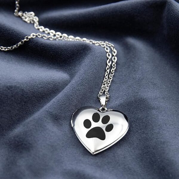 Heart Locket Necklace for Girls Silver Lockets for Women Photo Locket that Holds Pictures Birthday Presents Valentine's Day Gifts for Women Girls - Image 4